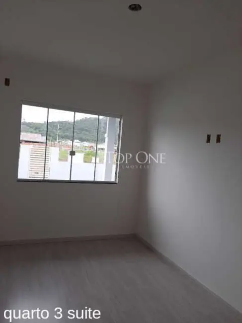 Casa com 3 quartos à venda, 67m2 em Palhoca - SC - imagem 8 Foto 8 de Casa com 3 quartos à venda, 67m2 em Palhoca - SC