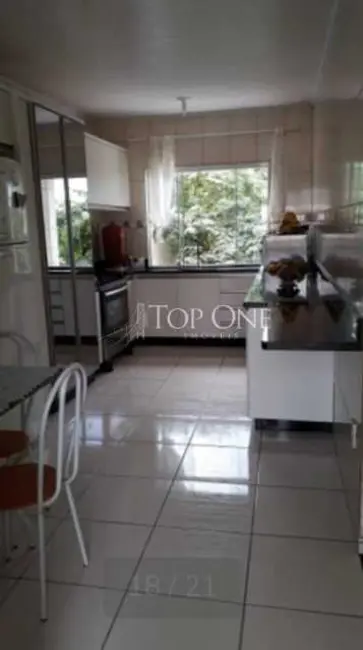 Casa com 3 quartos à venda, 180m2 em Florianopolis - SC - imagem 8 Foto 8 de Casa com 3 quartos à venda, 180m2 em Florianopolis - SC