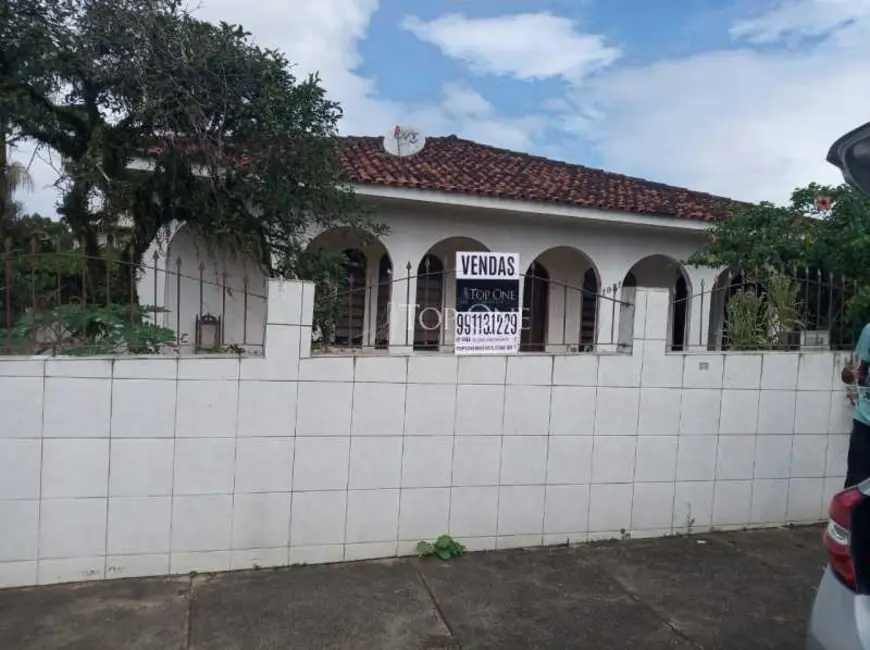 Foto 1 de Casa com 4 quartos à venda em Sao Jose - SC