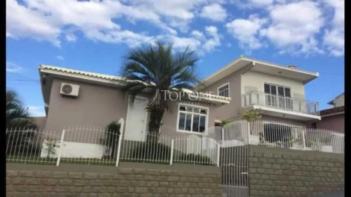 Foto 1 de Casa com 4 quartos à venda, 166m2 em Sao Jose - SC