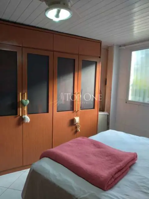 Foto 2 de Casa com 2 quartos à venda, 70m2 em Sao Jose - SC