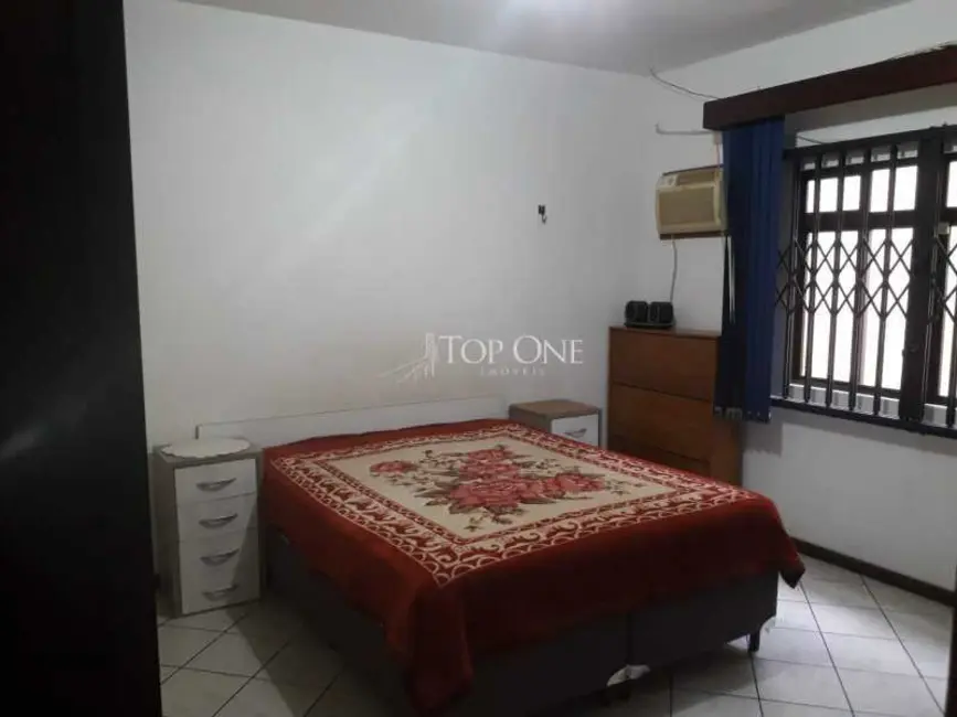 Foto 7 de Casa com 5 quartos à venda, 120m2 em Sao Jose - SC