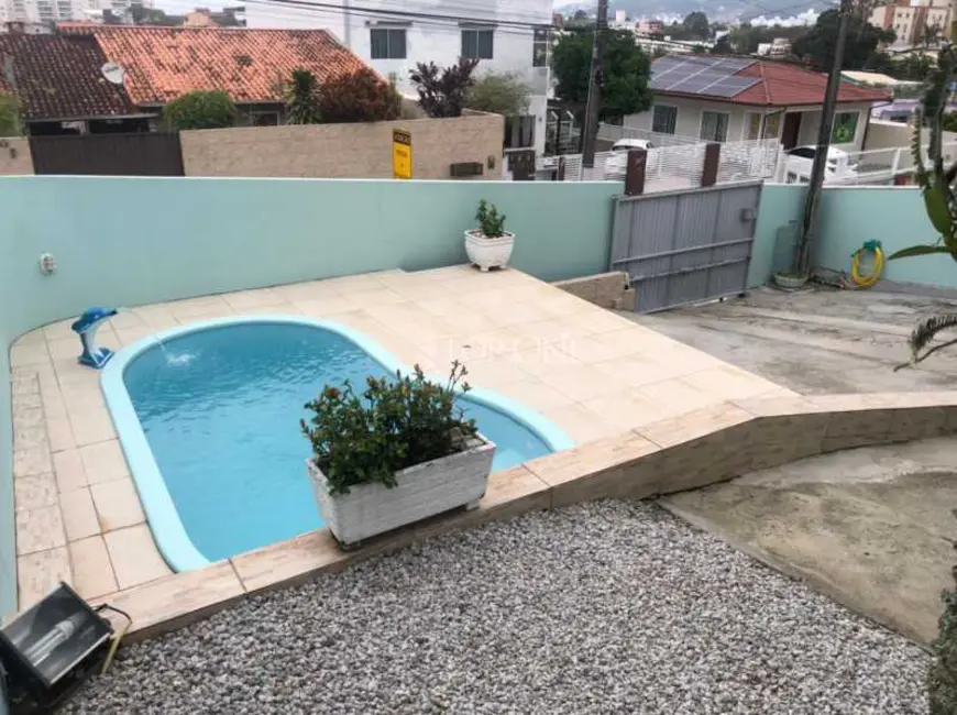 Foto 6 de Casa com 2 quartos à venda, 145m2 em Sao Jose - SC