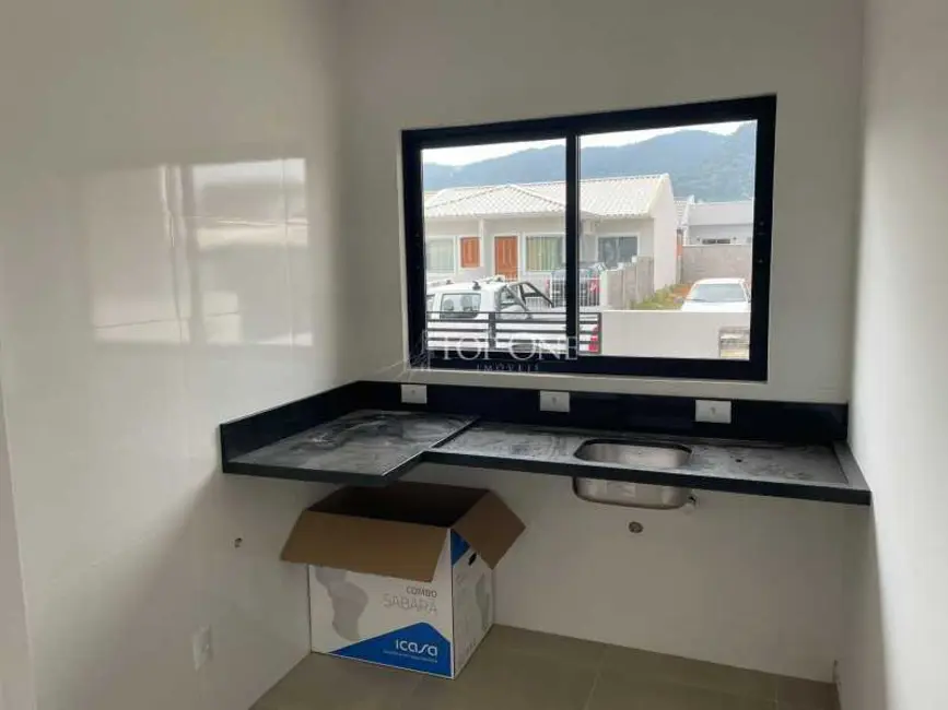 Foto 2 de Casa com 3 quartos à venda, 89m2 em Palhoca - SC