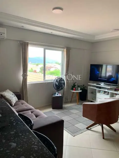 Foto 3 de Apartamento com 2 quartos à venda, 77m2 em Florianopolis - SC