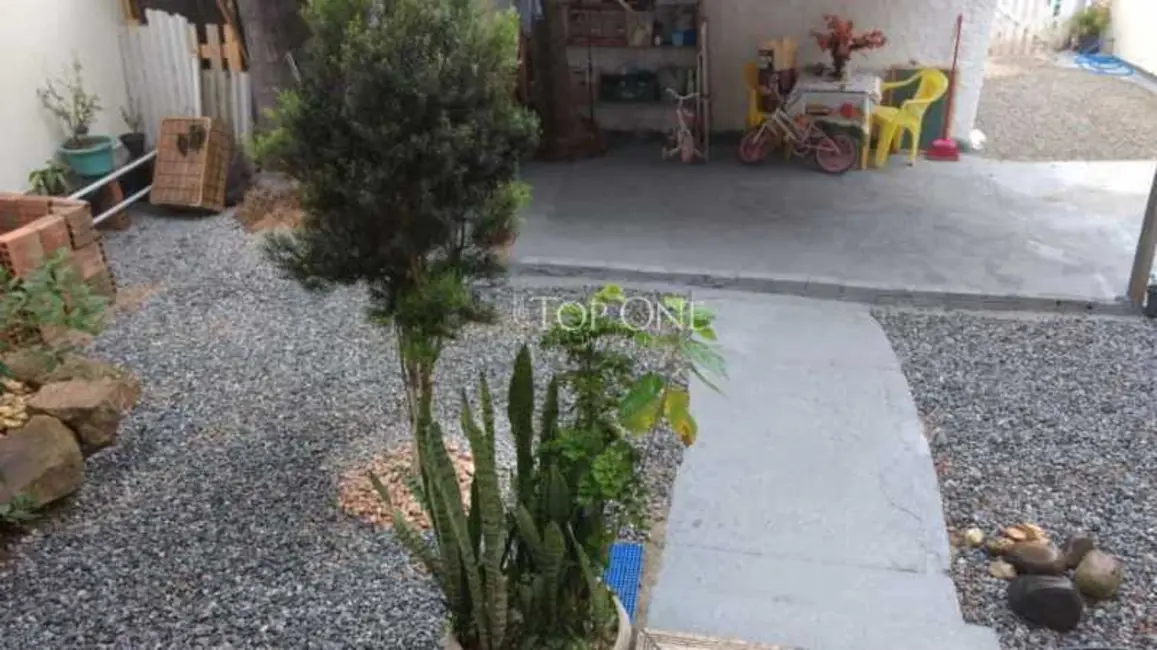 Foto 6 de Casa com 3 quartos à venda, 80m2 em Sao Jose - SC