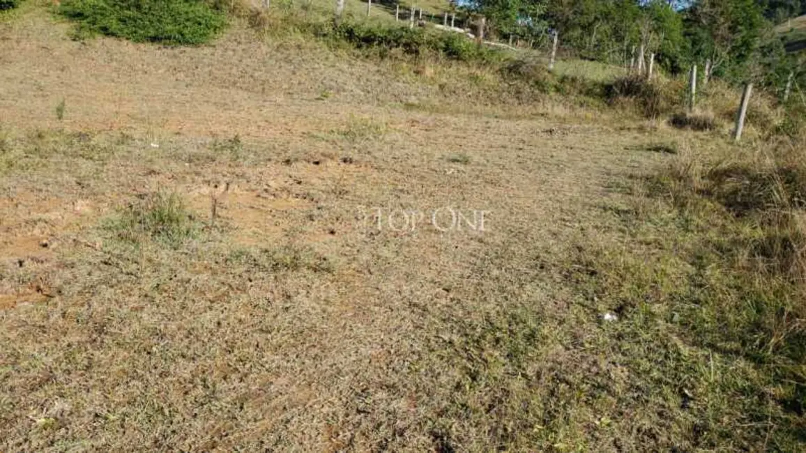 Foto 1 de Terreno / Lote à venda, 317m2 em Sao Jose - SC