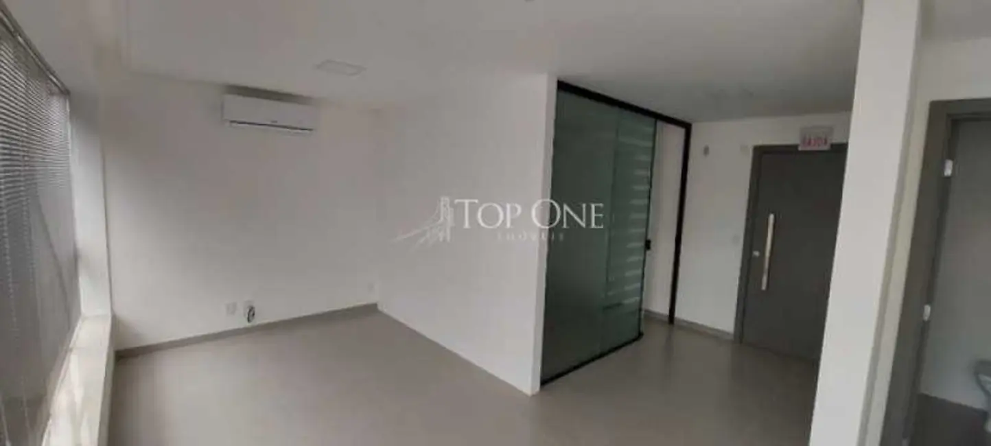 Foto 4 de Sala Comercial à venda, 32m2 em Sao Jose - SC