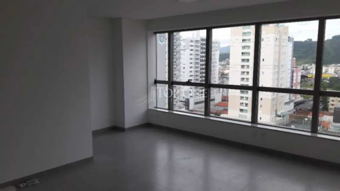 Foto 1 de Sala Comercial à venda, 32m2 em Sao Jose - SC