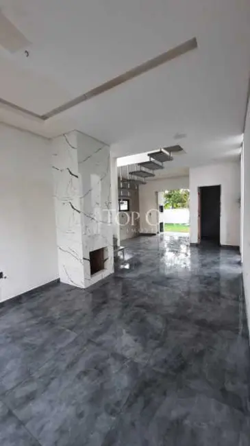 Casa com 3 quartos à venda, 130m2 em Florianopolis - SC - imagem 3 Foto 3 de Casa com 3 quartos à venda, 130m2 em Florianopolis - SC