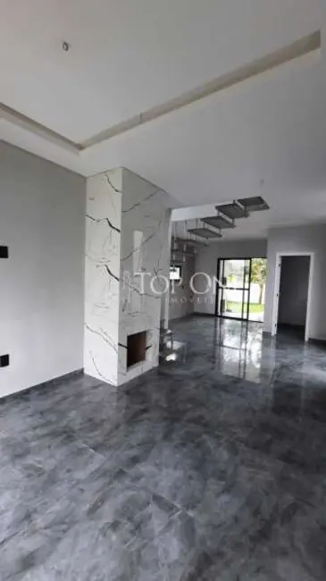 Casa com 3 quartos à venda, 130m2 em Florianopolis - SC - imagem 8 Foto 8 de Casa com 3 quartos à venda, 130m2 em Florianopolis - SC