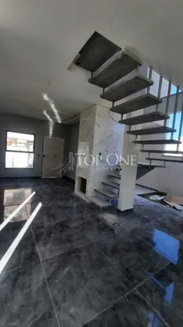 Casa com 3 quartos à venda, 130m2 em Florianopolis - SC - imagem 4 Foto 4 de Casa com 3 quartos à venda, 130m2 em Florianopolis - SC