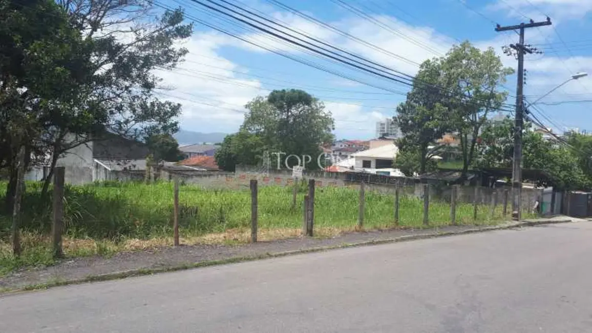 Foto 1 de Terreno / Lote à venda em Sao Jose - SC