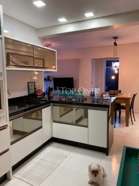 Foto 4 de Apartamento com 2 quartos à venda, 66m2 em Itapema - SC