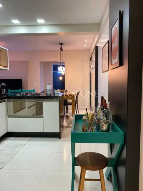 Foto 3 de Apartamento com 2 quartos à venda, 66m2 em Itapema - SC