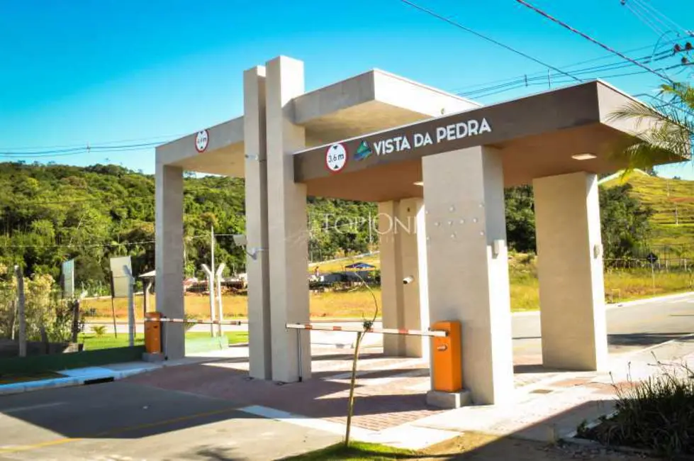 Foto 1 de Terreno / Lote à venda, 360m2 em Sao Jose - SC