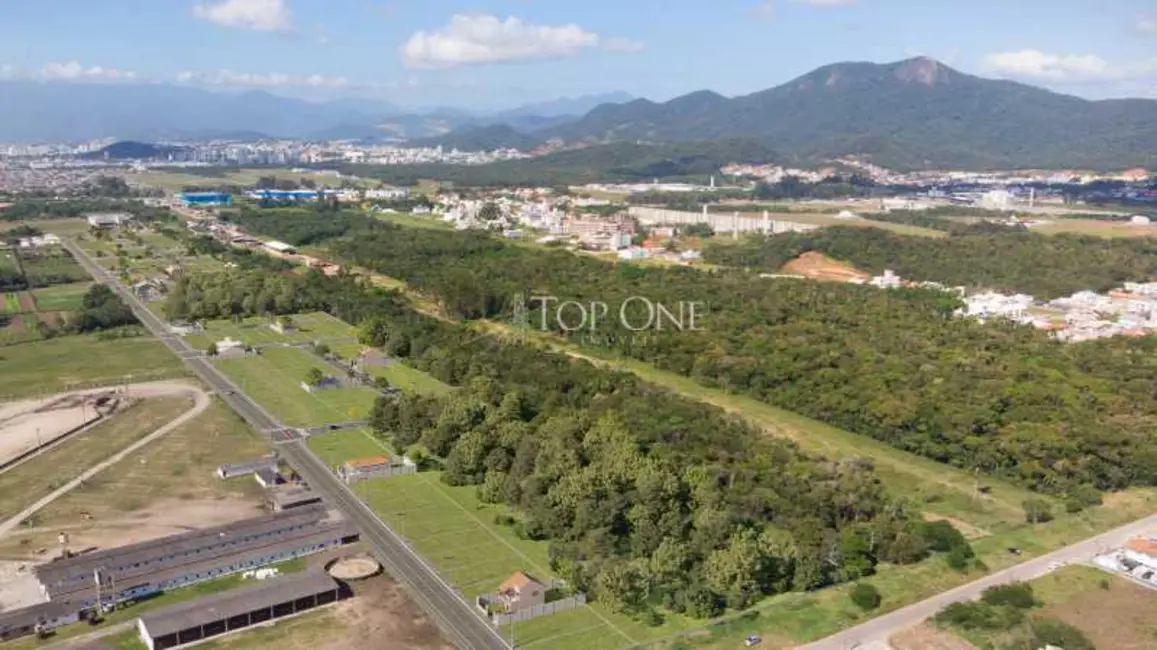 Foto 4 de Terreno / Lote à venda, 589m2 em Sao Jose - SC