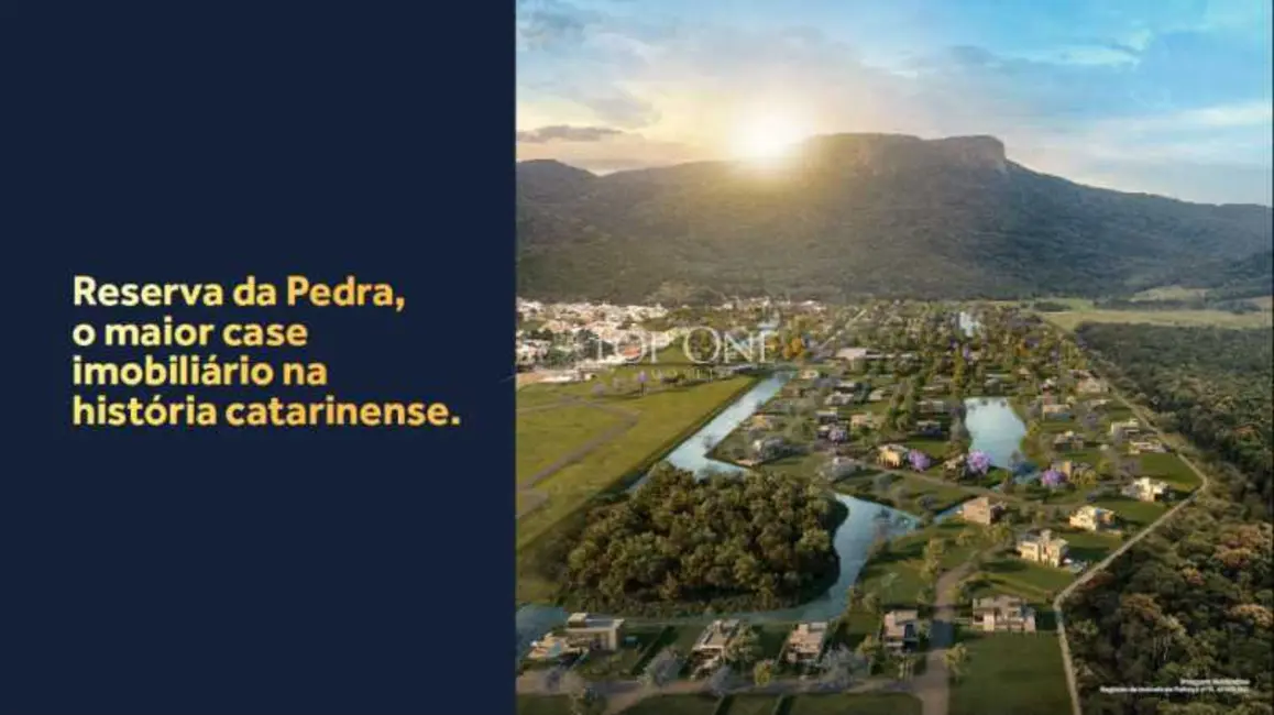 Foto 1 de Terreno / Lote à venda, 303m2 em Palhoca - SC