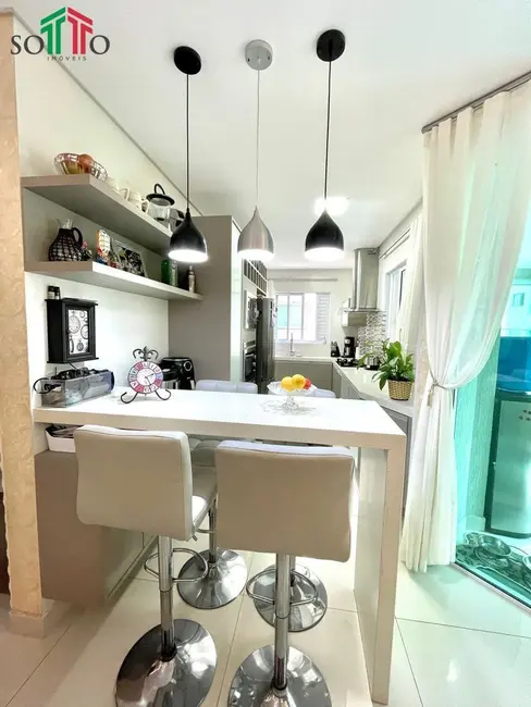 Foto 4 de Apartamento com 3 quartos à venda, 134m2 em Meia Praia, Itapema - SC