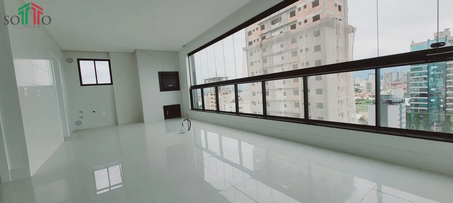 Foto 2 de Apartamento com 3 quartos à venda, 114m2 em Porto Belo - SC
