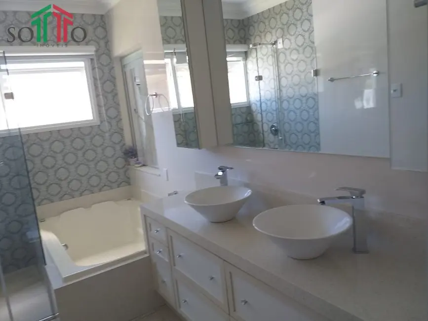 Foto 9 de Casa de Condomínio com 3 quartos para alugar, 262m2 em Itapema - SC