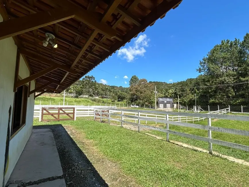 Foto 6 de Sítio / Rancho com 3 quartos à venda, 500m2 em Juquitiba - SP