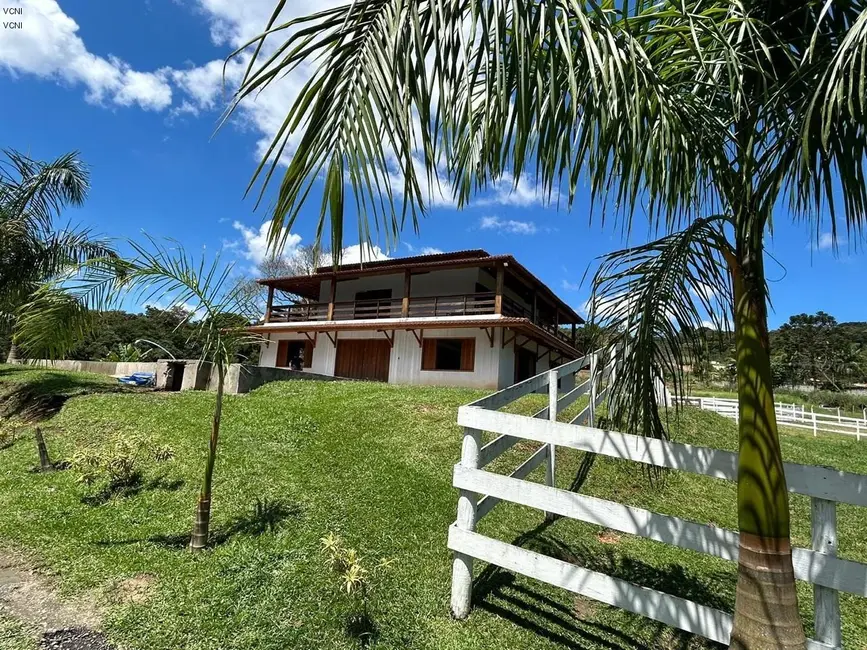 Foto 2 de Sítio / Rancho com 3 quartos à venda, 500m2 em Juquitiba - SP