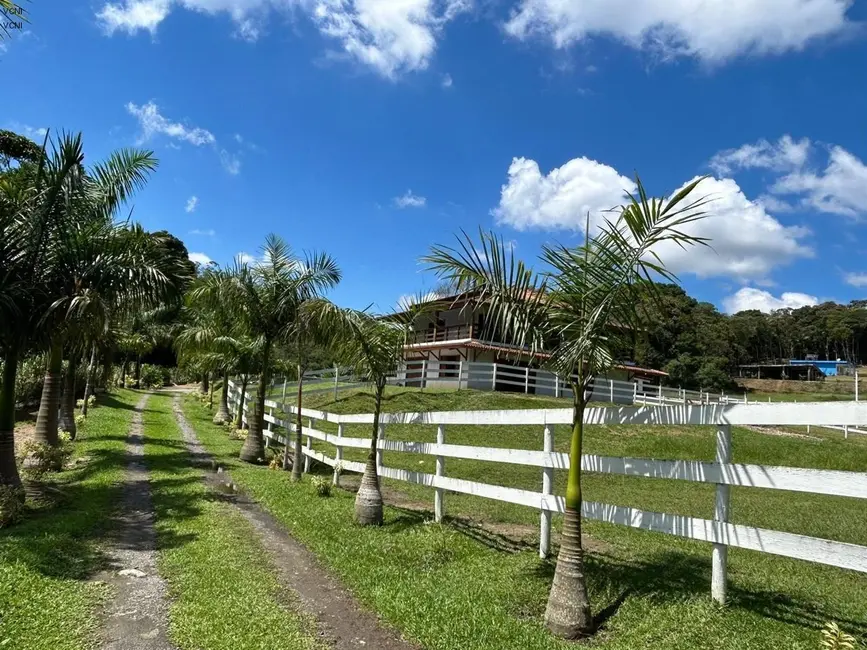 Foto 4 de Sítio / Rancho com 3 quartos à venda, 500m2 em Juquitiba - SP