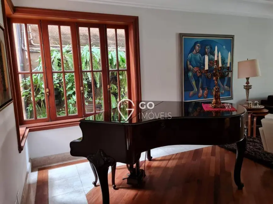 Casa de Condomínio com 4 quartos para alugar, 598m2 em Jardim Luzitânia, São Paulo - SP - imagem 4 Foto 4 de Casa de Condomínio com 4 quartos para alugar, 598m2 em Jardim Luzitânia, São Paulo - SP