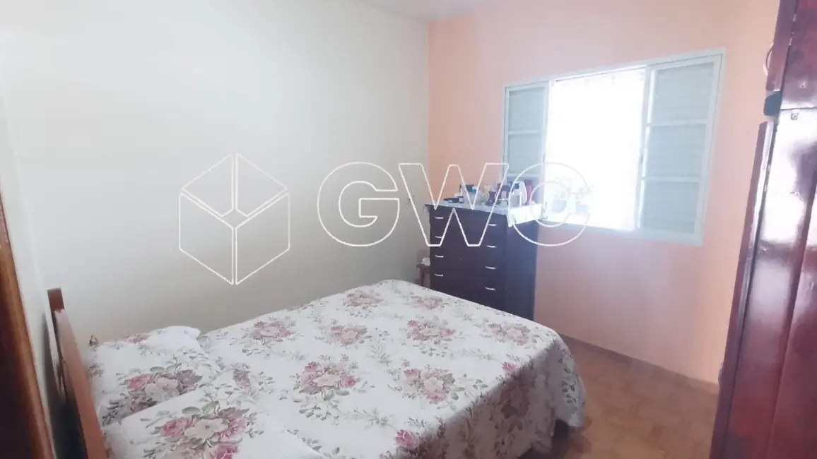 Foto 5 de Casa com 3 quartos à venda, 250m2 em Jardim Virgínia, Marilia - SP