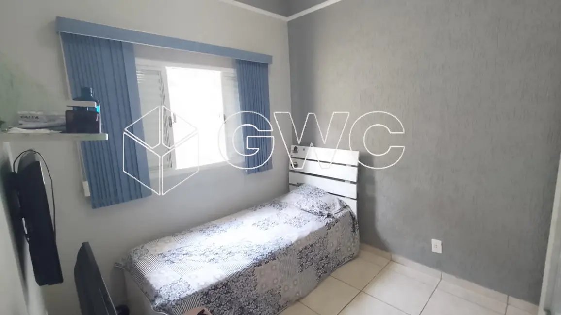 Foto 3 de Casa com 3 quartos à venda, 185m2 em Jardim Lavínia, Marilia - SP