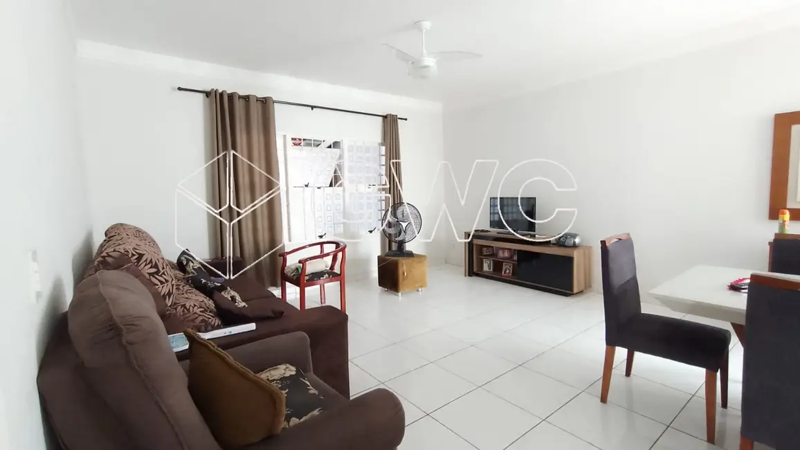 Foto 3 de Casa com 3 quartos à venda, 230m2 em Professor José Augusto da Silva Ribeiro, Marilia - SP