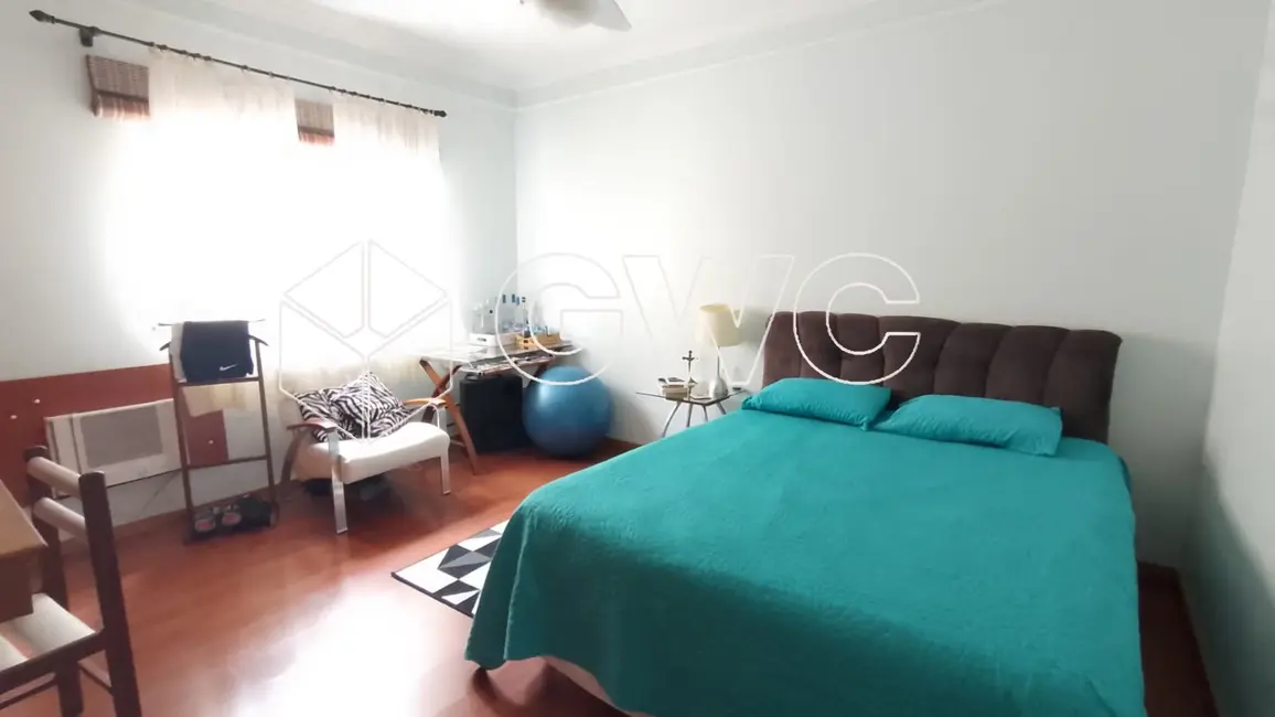 Foto 2 de Casa com 4 quartos à venda, 250m2 em Marilia - SP