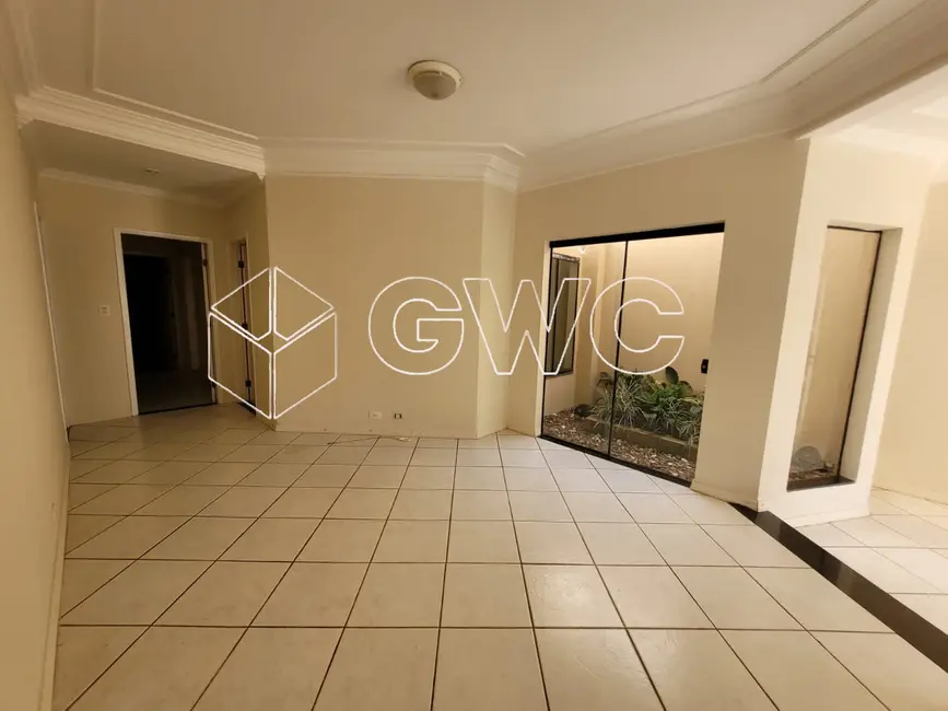 Foto 2 de Casa com 3 quartos para alugar, 300m2 em Jardim Maria Izabel, Marilia - SP