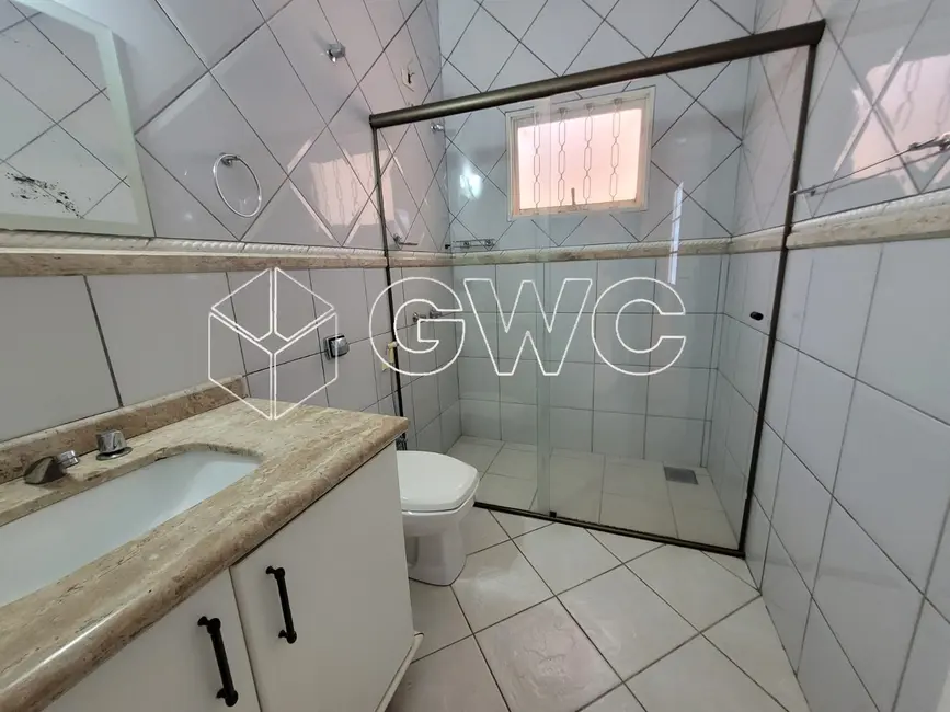 Casa com 3 quartos para alugar, 300m2 em Jardim Maria Izabel, Marilia - SP - imagem 5 Foto 5 de Casa com 3 quartos para alugar, 300m2 em Jardim Maria Izabel, Marilia - SP