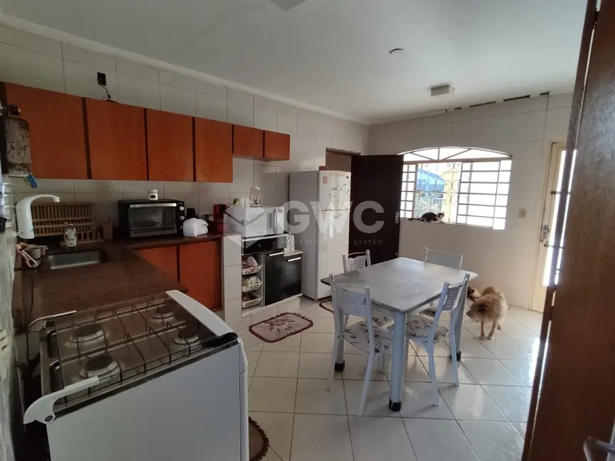 Foto 6 de Casa com 3 quartos à venda, 200m2 em Jardim Parati, Marilia - SP