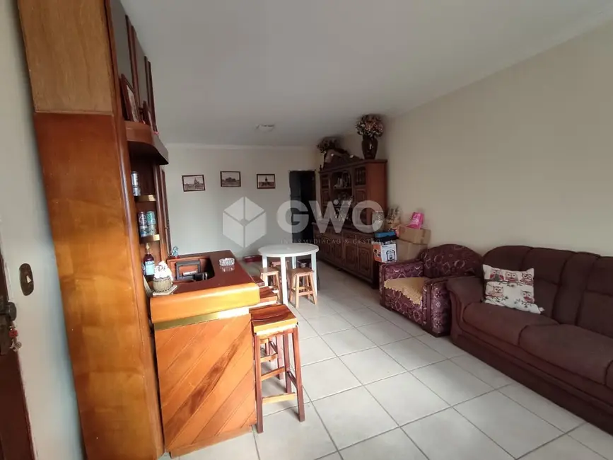 Foto 3 de Casa com 3 quartos à venda, 200m2 em Jardim Parati, Marilia - SP