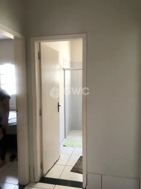 Casa com 3 quartos para alugar, 250m2 em Jardim Parati, Marilia - SP - imagem 4 Foto 4 de Casa com 3 quartos para alugar, 250m2 em Jardim Parati, Marilia - SP