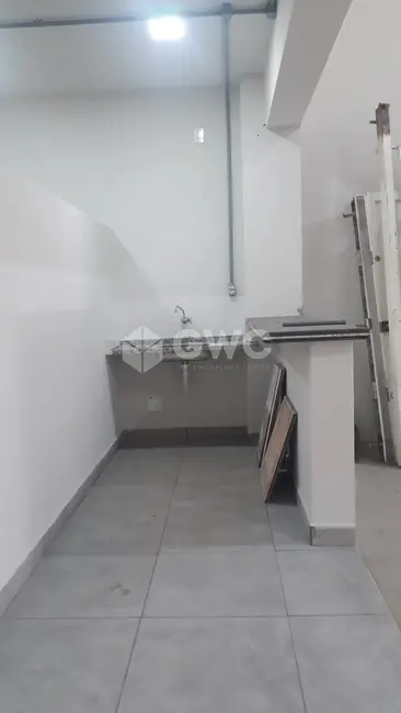 Armazém / Galpão para alugar, 300m2 em Palmital, Marilia - SP - imagem 4 Foto 4 de Armazém / Galpão para alugar, 300m2 em Palmital, Marilia - SP