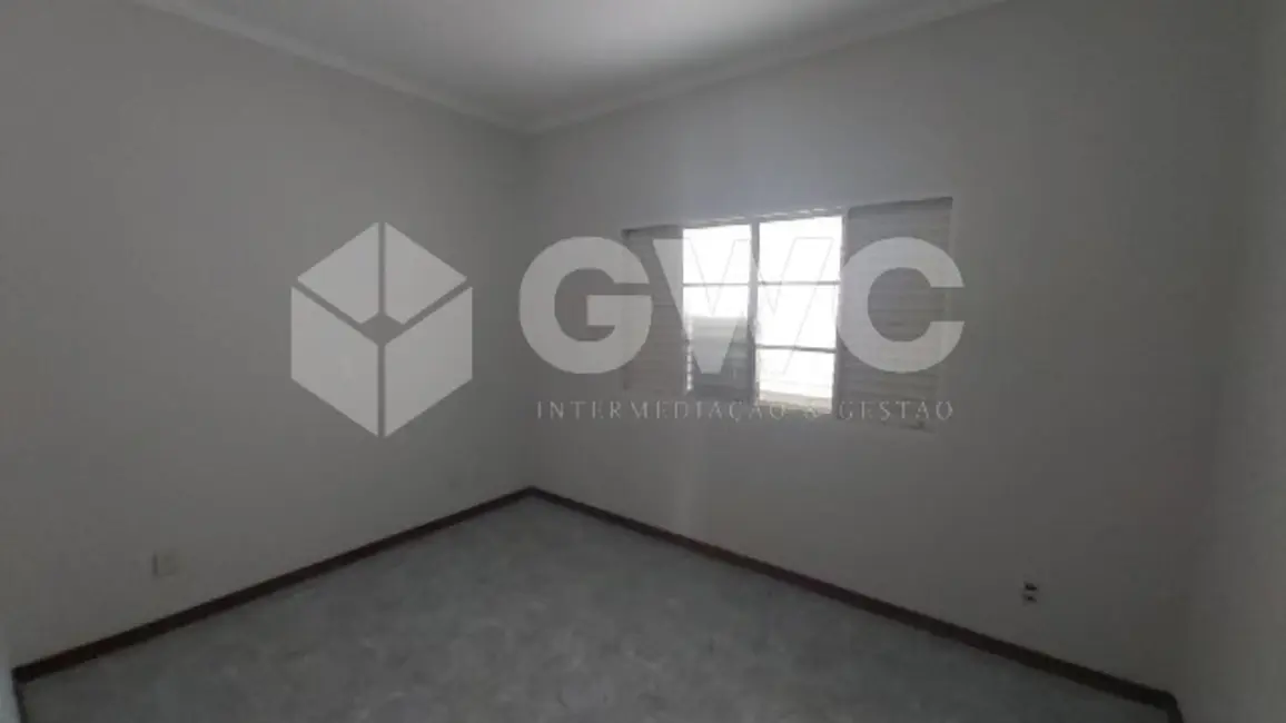 Foto 9 de Casa com 3 quartos para alugar, 250m2 em Jardim Jequitibá, Marilia - SP