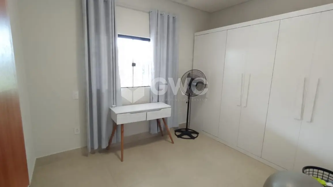 Foto 8 de Casa de Condomínio com 3 quartos à venda e para alugar, 2500m2 em Sítios de Recreio Santa Rosa (Padre Nóbrega), Marilia - SP