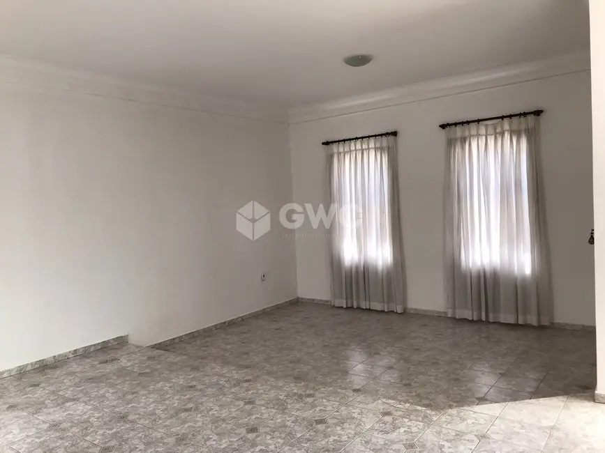 Foto 4 de Casa com 4 quartos à venda e para alugar, 160m2 em Jardim Parati, Marilia - SP