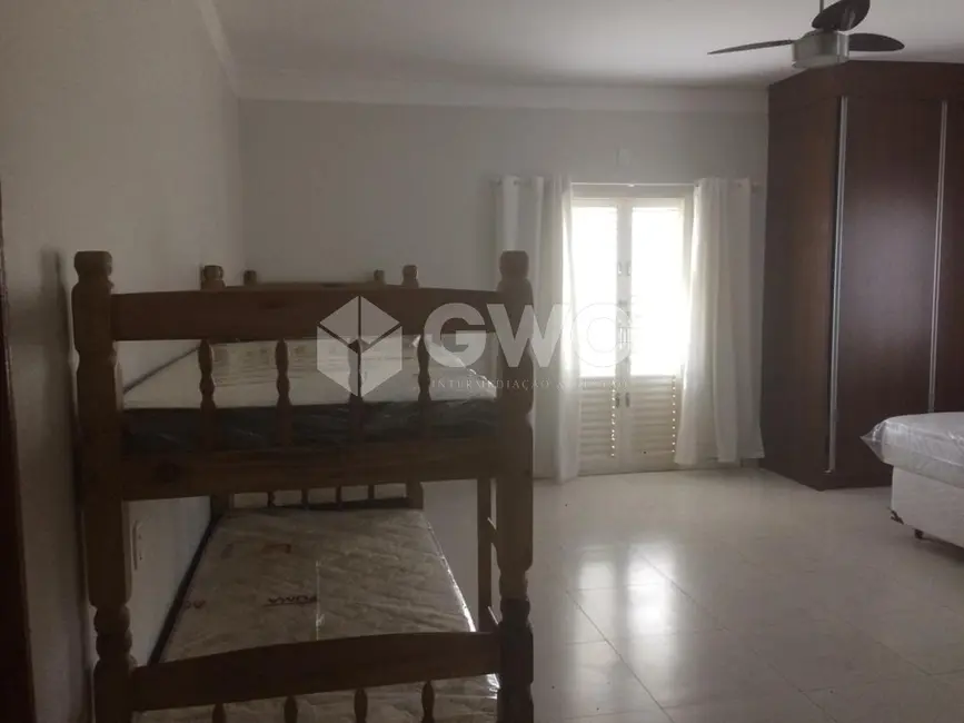 Foto 9 de Chácara com 4 quartos à venda, 350m2 em Sítios de Recreio Letícia (Padre Nóbrega), Marilia - SP