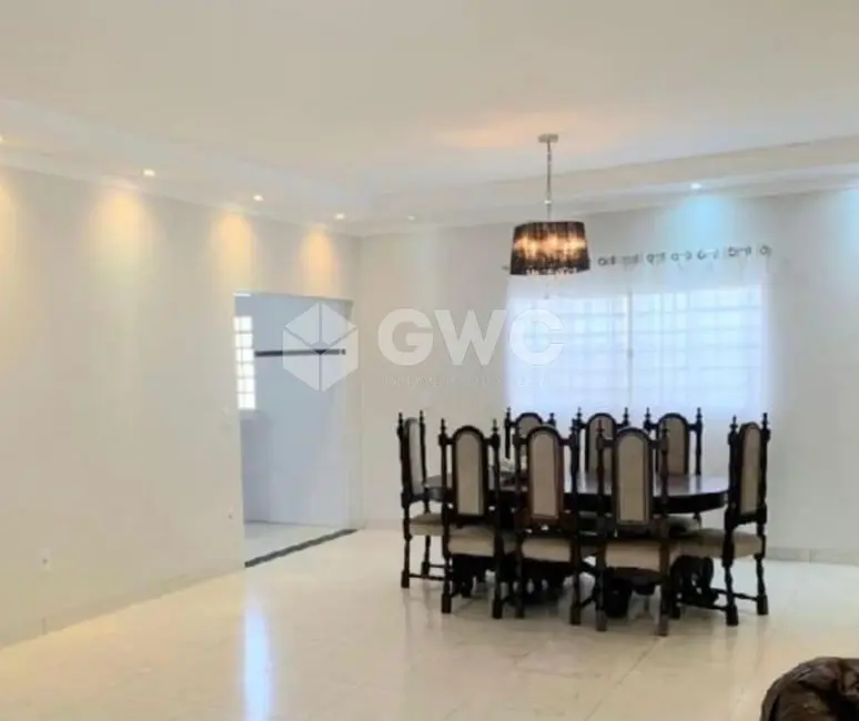 Foto 3 de Chácara com 4 quartos à venda, 350m2 em Sítios de Recreio Letícia (Padre Nóbrega), Marilia - SP