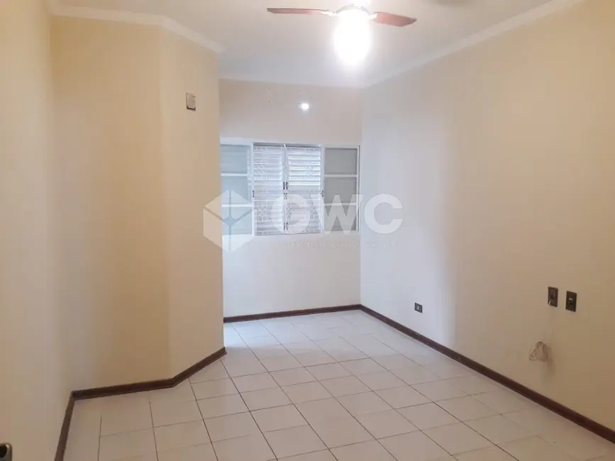 Foto 6 de Casa com 3 quartos para alugar, 218m2 em Marilia - SP