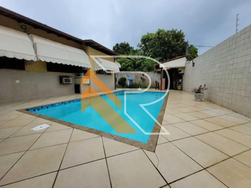 Foto 2 de Casa de Condomínio com 3 quartos à venda, 277m2 em Niteroi - RJ