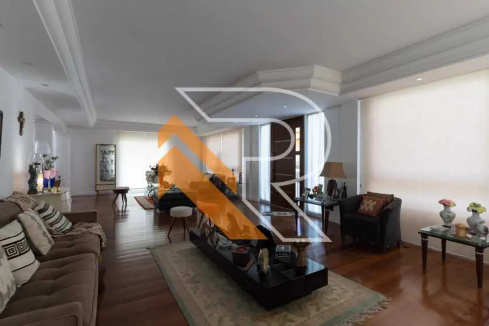 Casa com 4 quartos à venda e para alugar, 561m2 em Niteroi - RJ - imagem 6 Foto 6 de Casa com 4 quartos à venda e para alugar, 561m2 em Niteroi - RJ