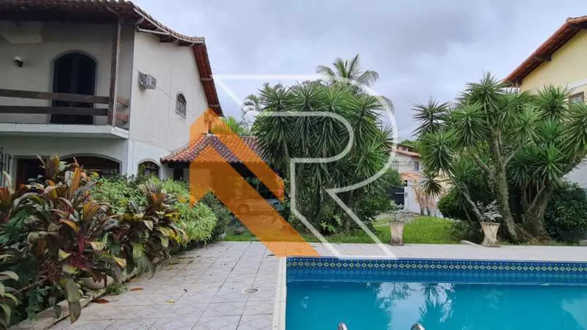 Casa com 4 quartos à venda, 300m2 em Niteroi - RJ - imagem 3 Foto 3 de Casa com 4 quartos à venda, 300m2 em Niteroi - RJ