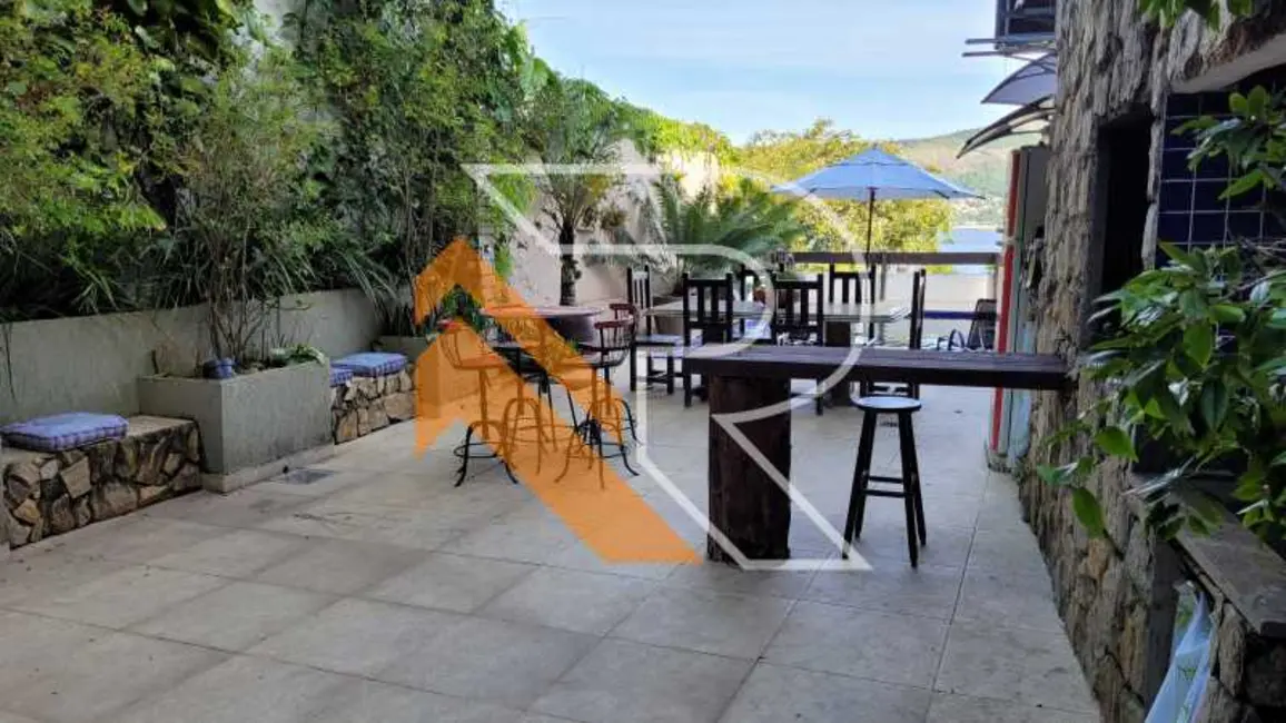 Casa com 5 quartos à venda, 949m2 em Niteroi - RJ - imagem 9 Foto 9 de Casa com 5 quartos à venda, 949m2 em Niteroi - RJ