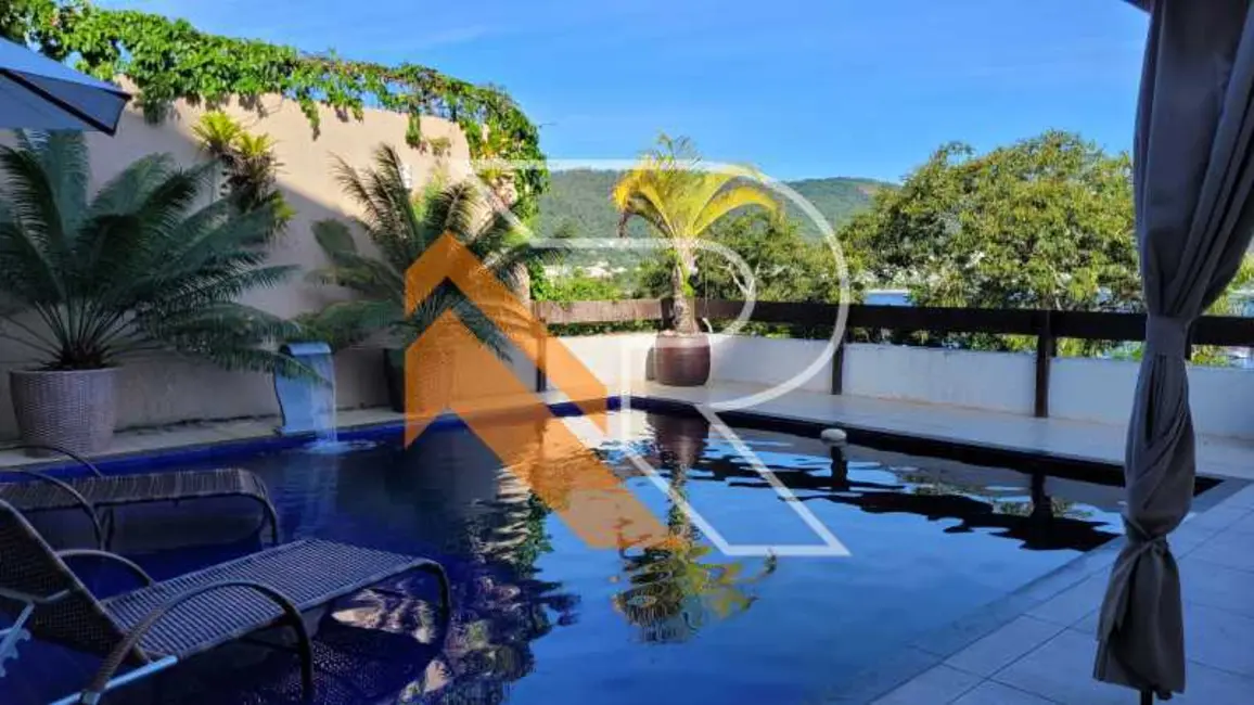 Casa com 5 quartos à venda, 949m2 em Niteroi - RJ - imagem 5 Foto 5 de Casa com 5 quartos à venda, 949m2 em Niteroi - RJ